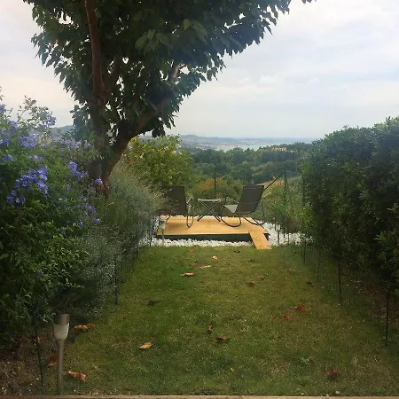 Il Ciliegio - House With Garden & Wonderful View * Pietra la Croce