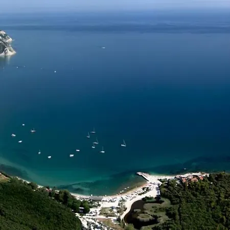 Il Ciliegio - House With Garden & Wonderful View Pietra la Croce