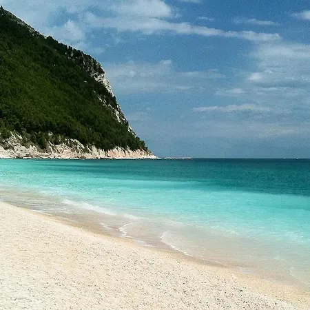 Dom wakacyjny Il Ciliegio - House With Garden & Wonderful View *